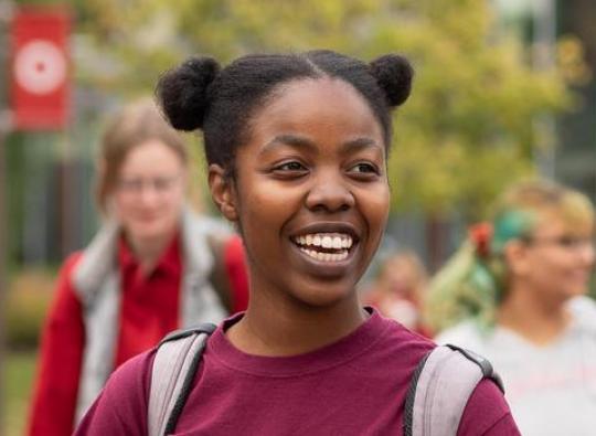 Lauryn Magwaro Headshot